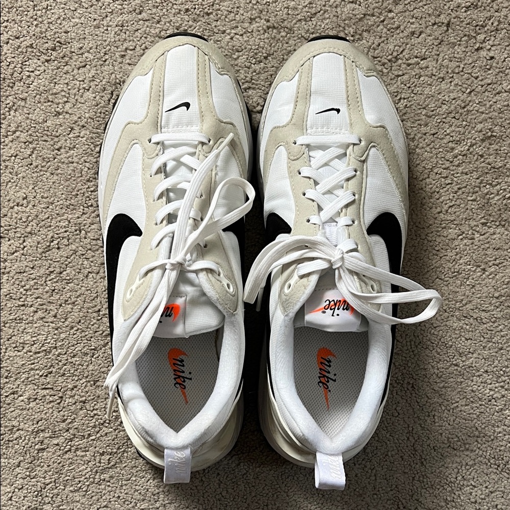 Nike Air Max Dawn white black light bone size 9.5 women’s